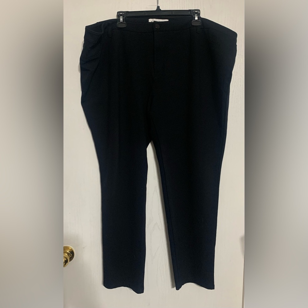 Ava & Viv Black Knit Skinny Jegging Pants